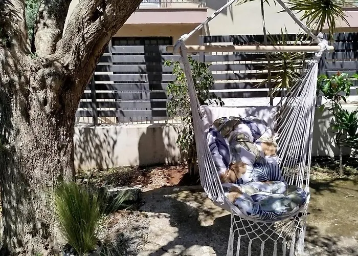 Simple And Relaxing House! Kalamata